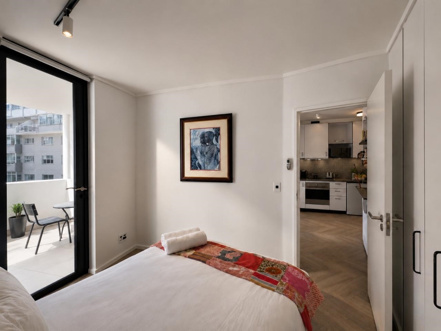 1 Bedroom Property for Sale in Sea Point Western Cape